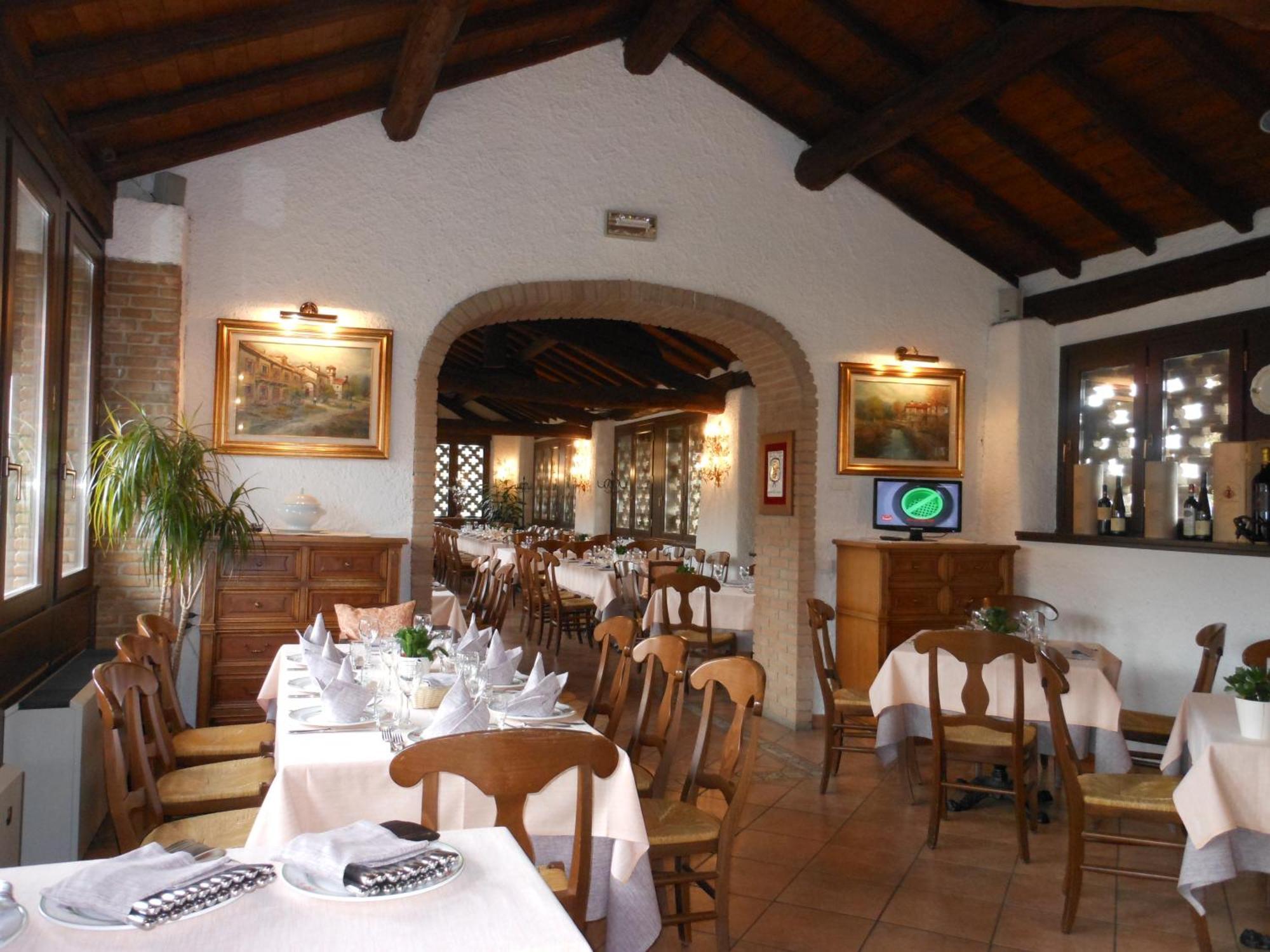 Agriturismo Cassinazza Orsenigo Exterior photo